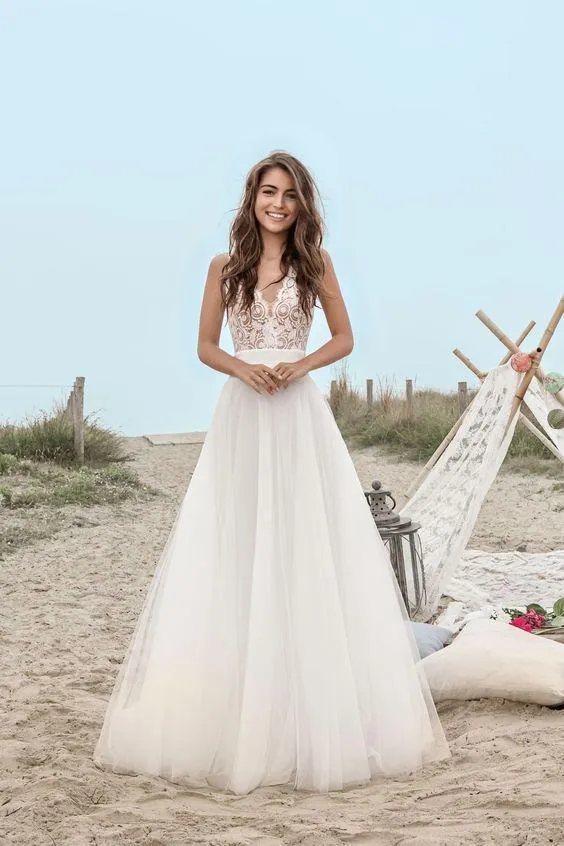 A-Line V-Neck Boho Sleeveless Tulle Lace Floor-Length Open Back Beach Wedding Dress