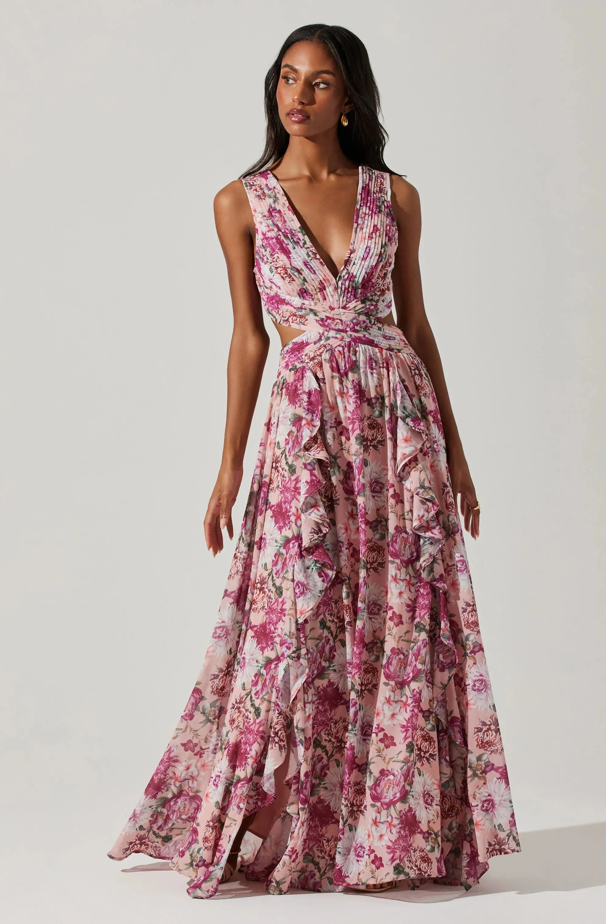 Sure! Here’s an optimized title for the ASTR the Label ‘Noya Dress’:

ASTR the Label Womens Elegant Noya Maxi Dress – Stylish Sleeveless Design with Floral Print for Special Occasions

Feel free to modify any details to better match the specific attributes of the dress!